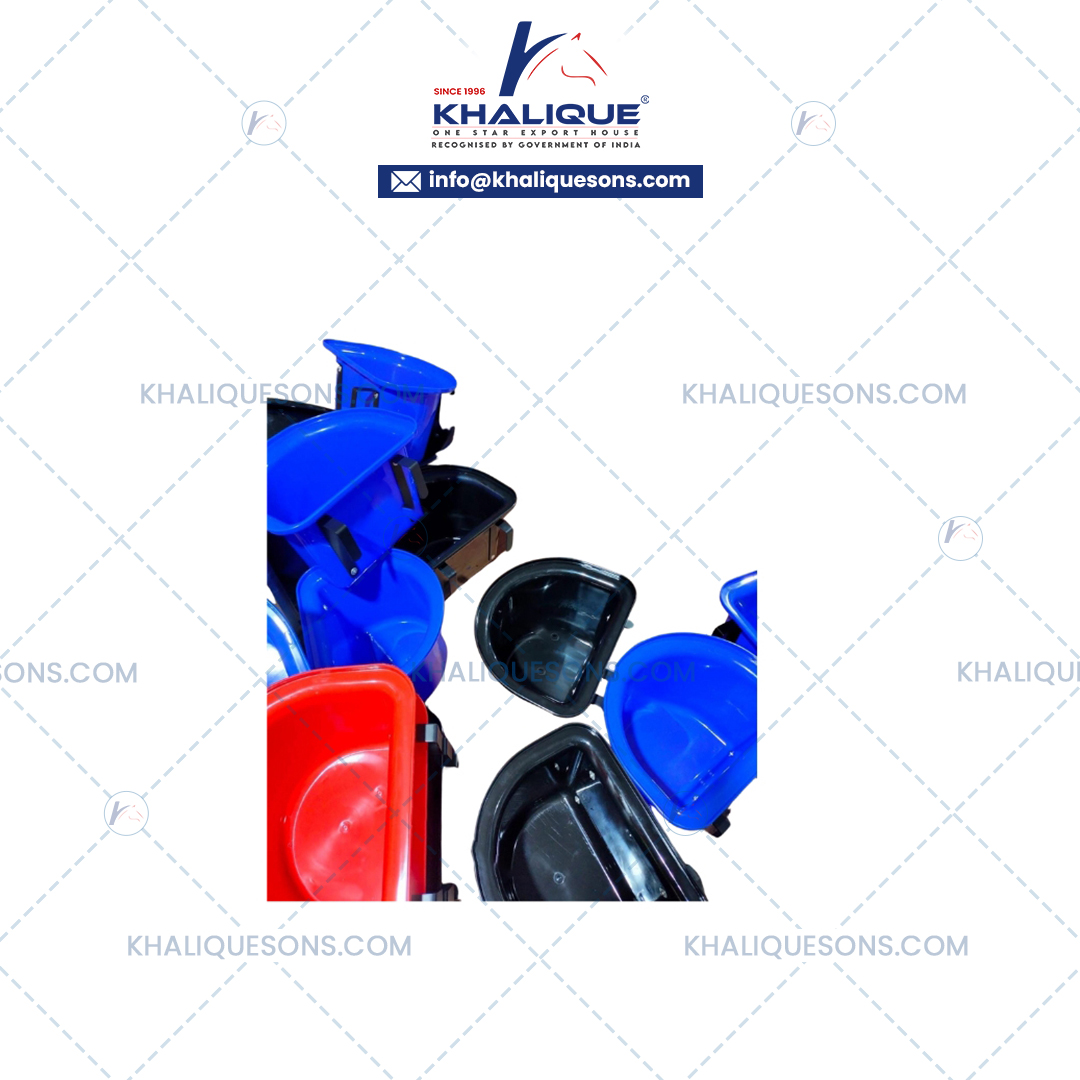 Horse Water Feed Bucket with Hook